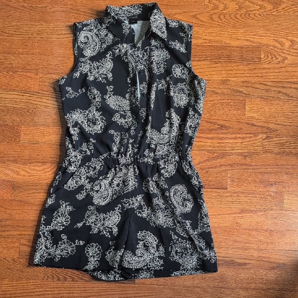 Ann Taylor Navy and White Paisley Dress
